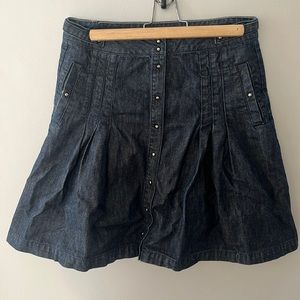 Tommy Hilfiger above the knee buttoned jean skirt